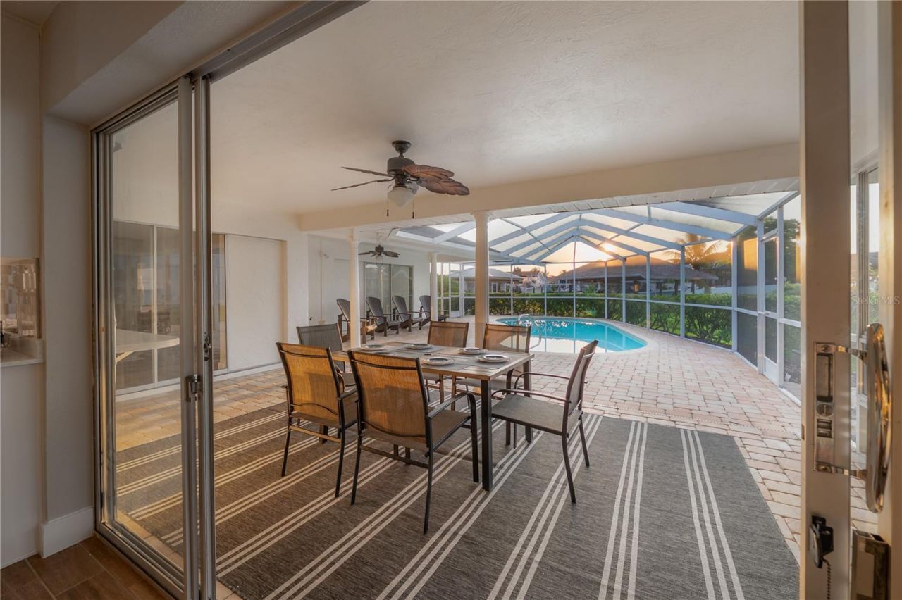 6322 Cottonwood Lane, Apollo Beach, FL 33572 Photo