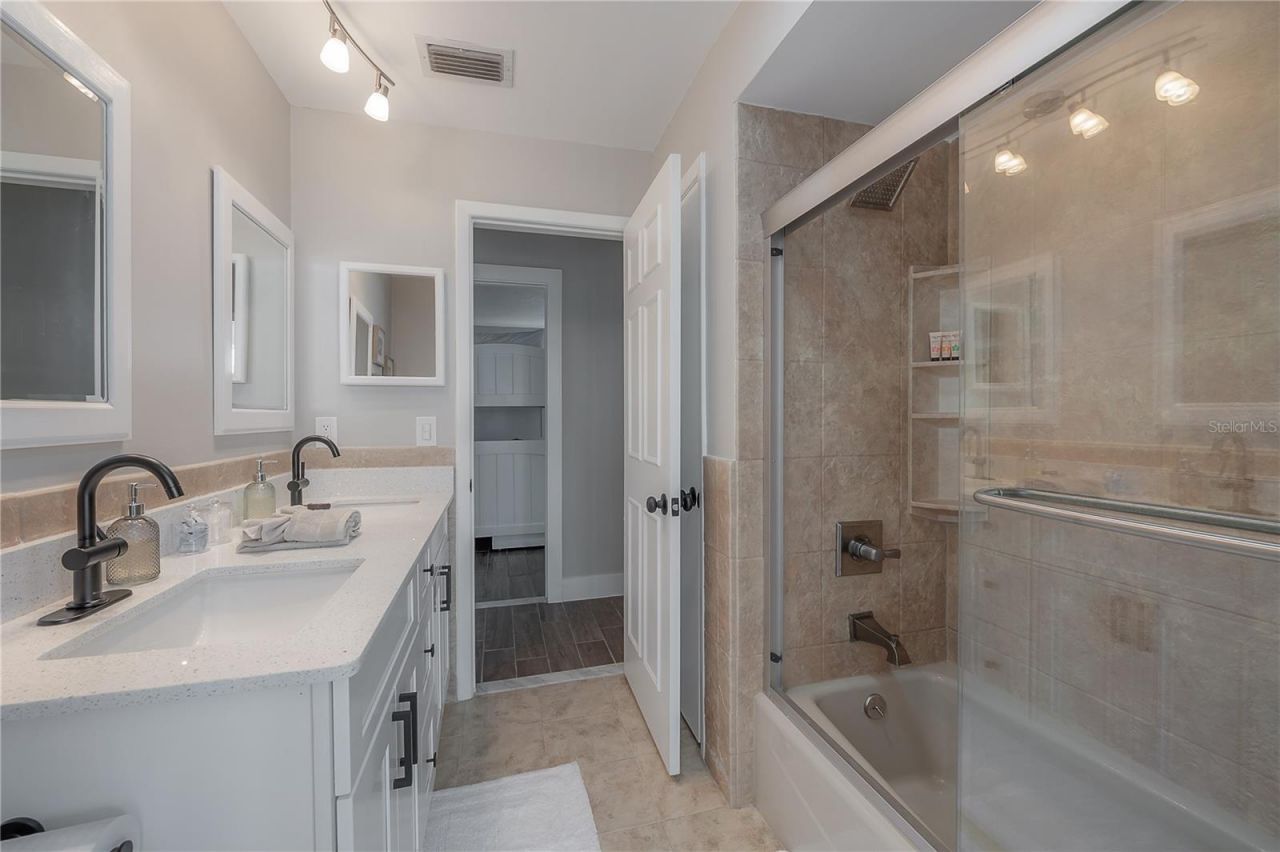 6322 Cottonwood Lane, Apollo Beach, FL 33572 Photo