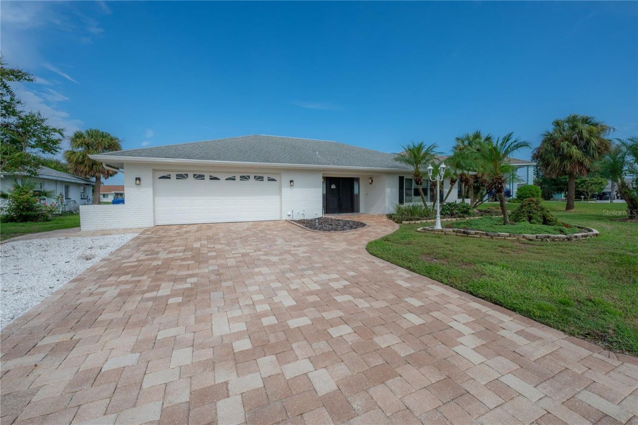 6322 Cottonwood Lane, Apollo Beach, FL 33572 Photo