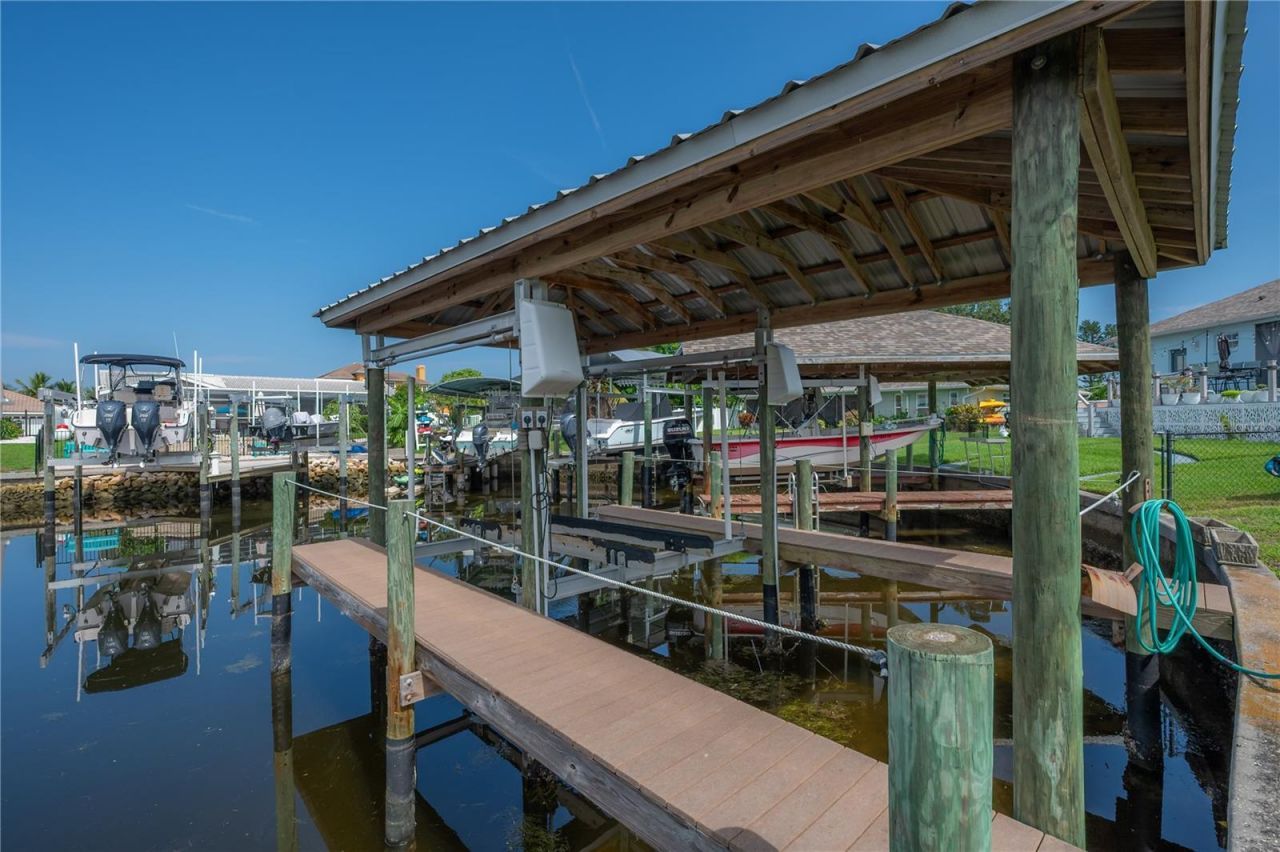 6322 Cottonwood Lane, Apollo Beach, FL 33572 Photo