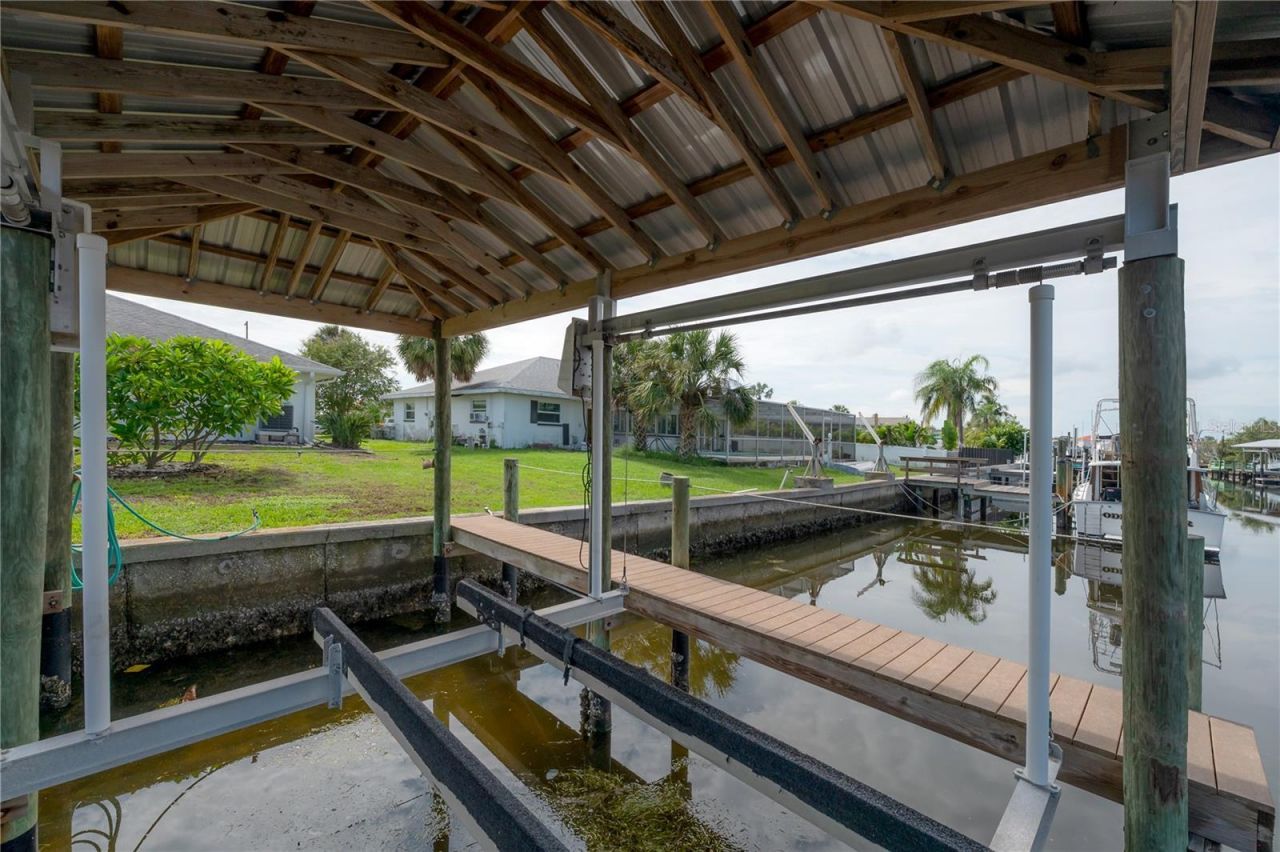 6322 Cottonwood Lane, Apollo Beach, FL 33572 Photo