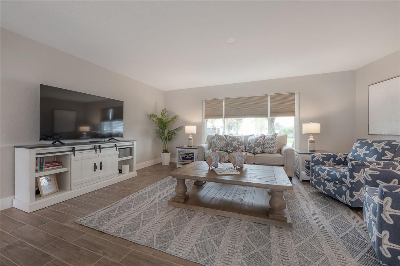 6322 Cottonwood Lane, Apollo Beach, FL 33572 Photo