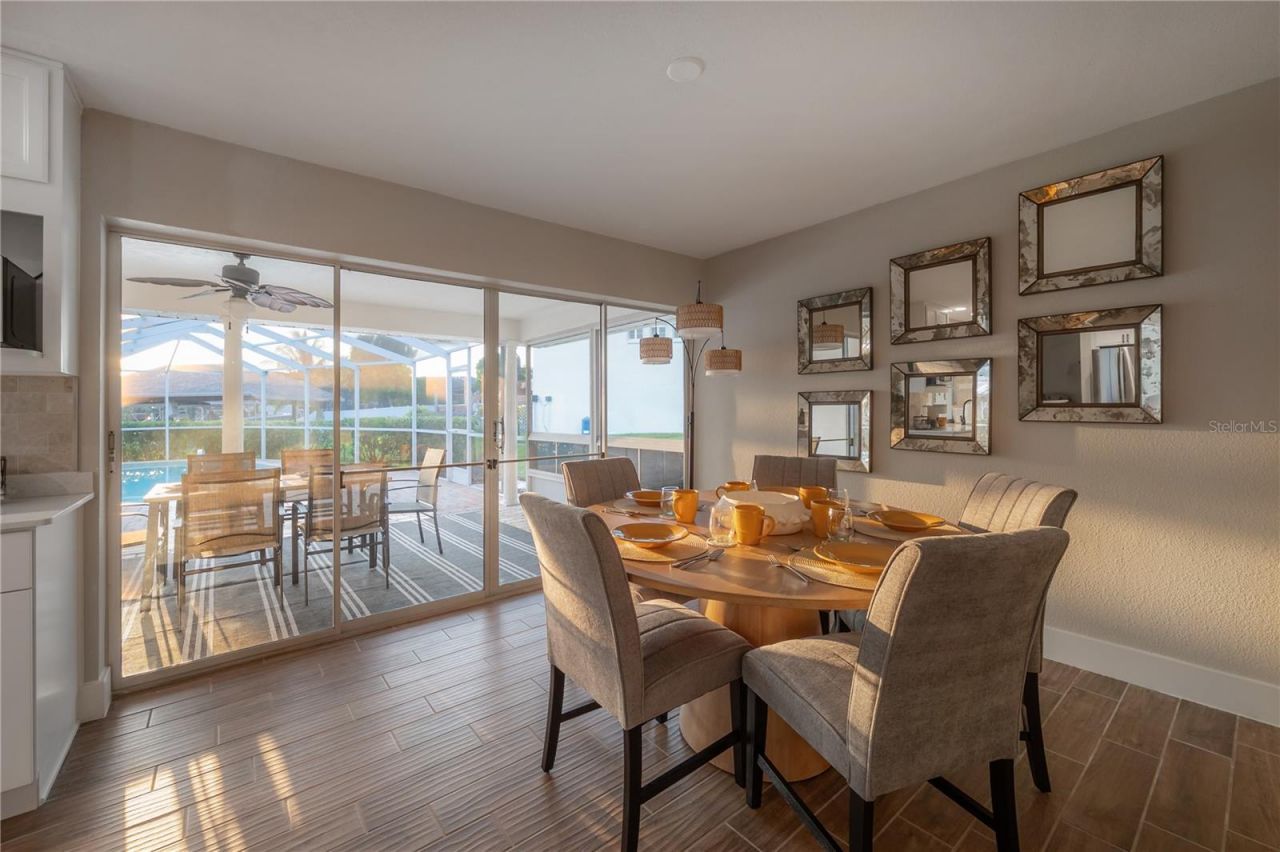 6322 Cottonwood Lane, Apollo Beach, FL 33572 Photo