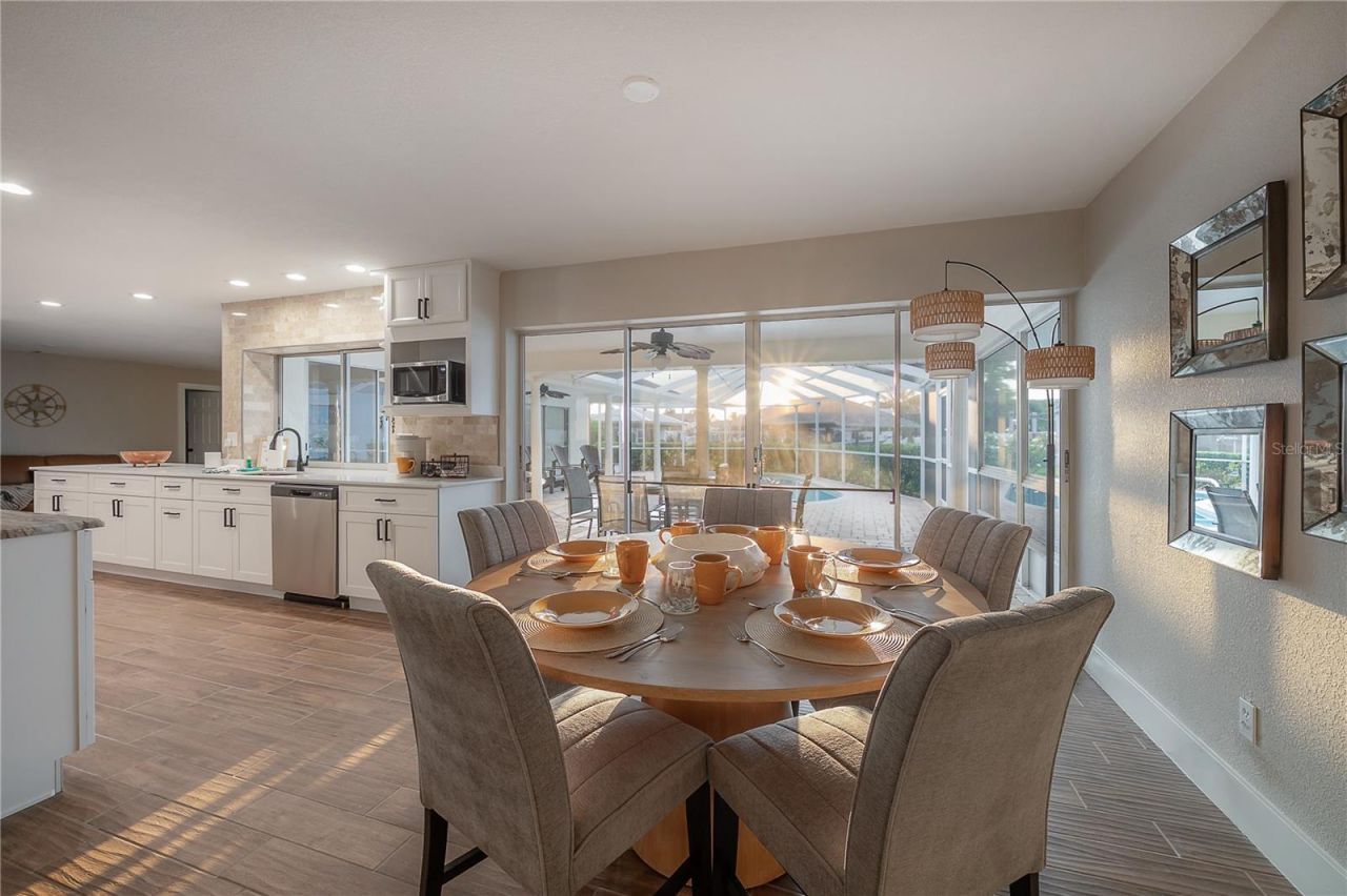 6322 Cottonwood Lane, Apollo Beach, FL 33572 Photo