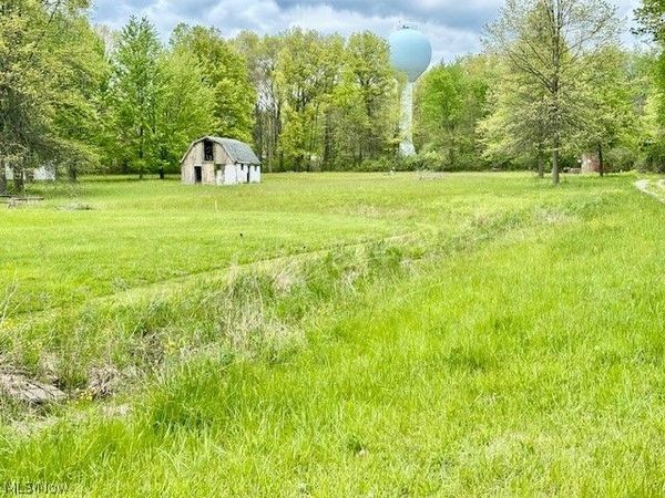 State Road , Warren, OH 44483
