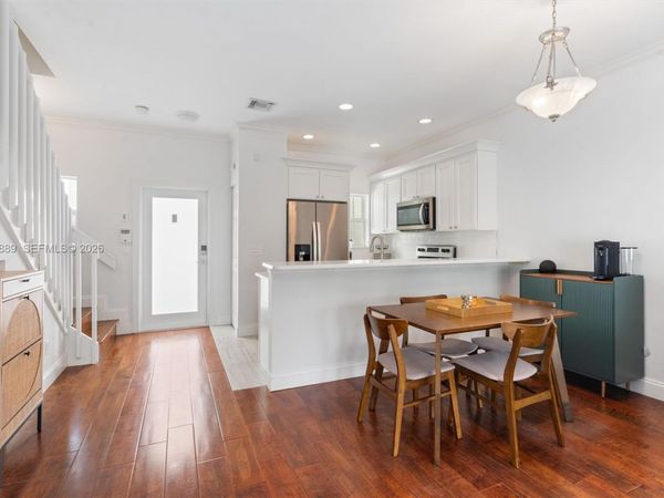 835 NE 19th Ave, Unit 2, Fort Lauderdale, FL 33304