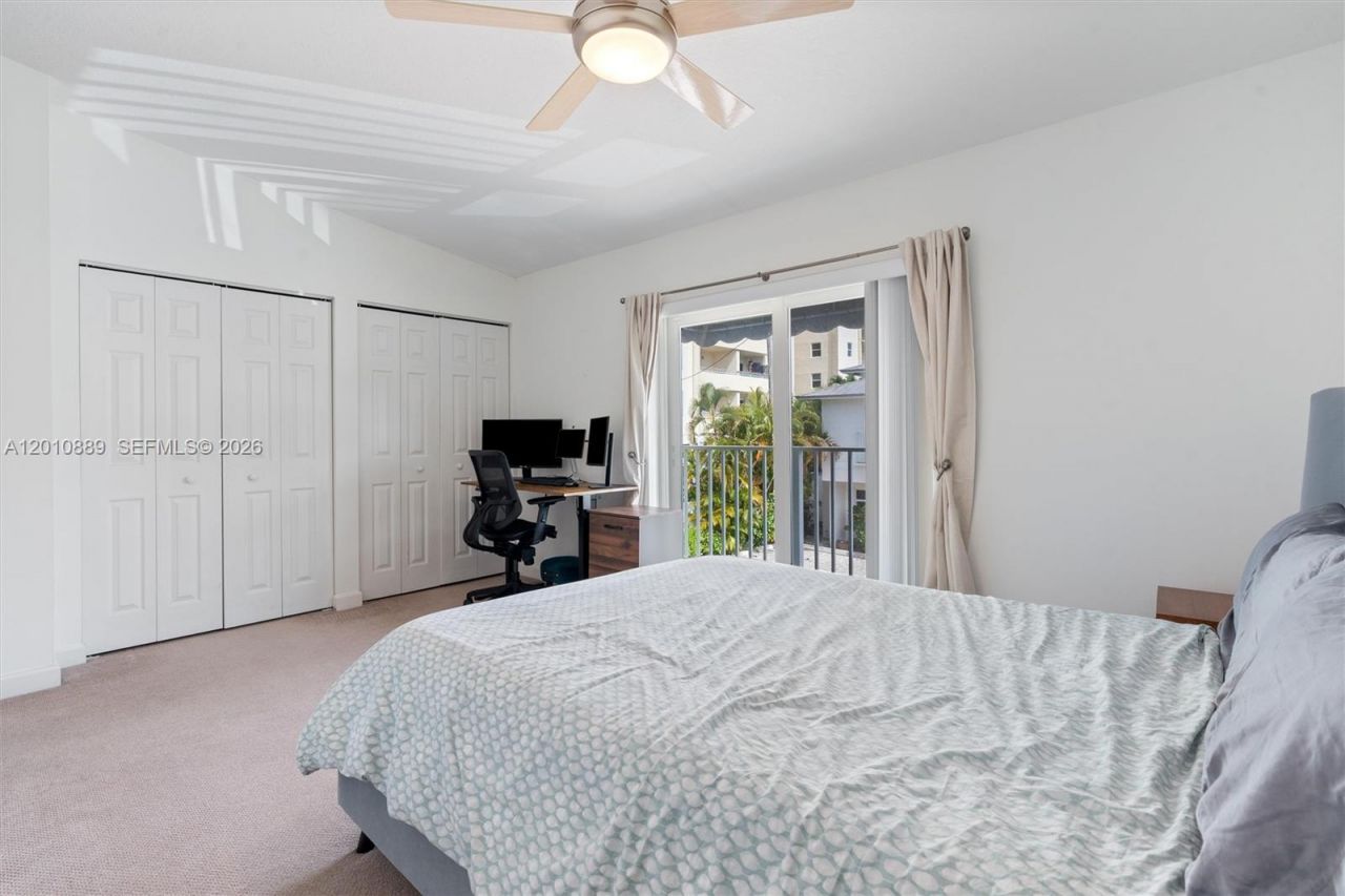 835 NE 19th Ave , Unit 2, Fort Lauderdale, FL 33304 Photo