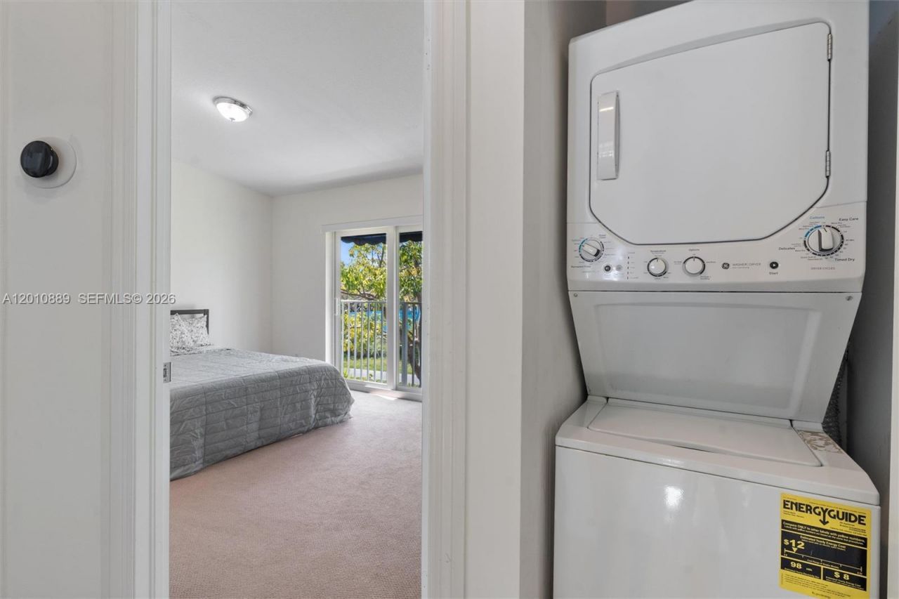 835 NE 19th Ave , Unit 2, Fort Lauderdale, FL 33304 Photo