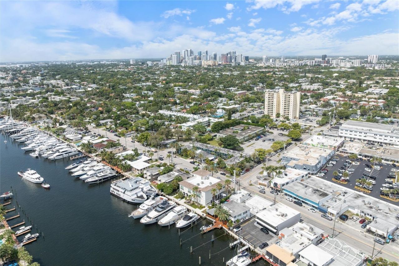 835 NE 19th Ave , Unit 2, Fort Lauderdale, FL 33304 Photo