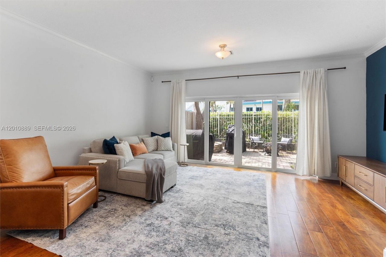 835 NE 19th Ave , Unit 2, Fort Lauderdale, FL 33304 Photo