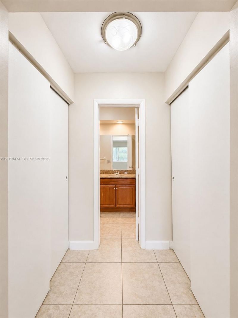 2101 NE 51st St, Unit 15, Fort Lauderdale, FL 33308 Photo