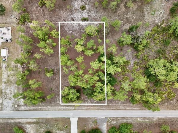 1417 Thompson Ave , Lehigh Acres, FL 33972