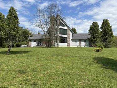 62 Grayfield Street, Worthington, WV 26591