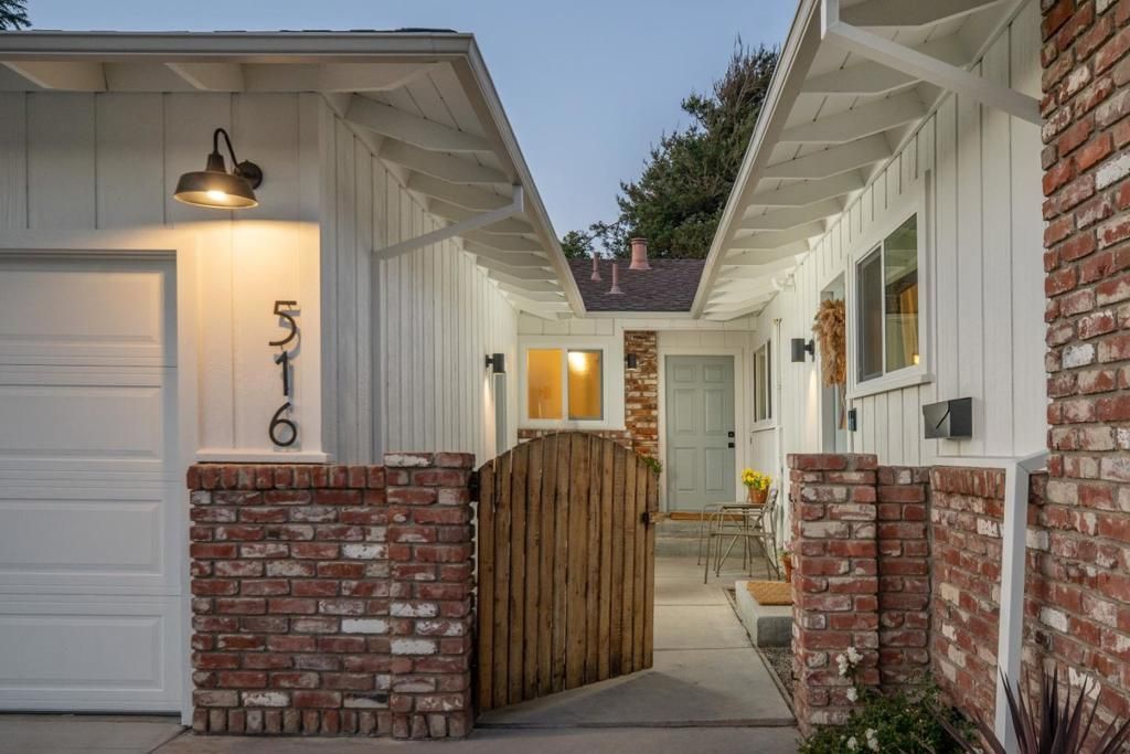 516 College Drive, Salinas, CA 93901 Main Photo