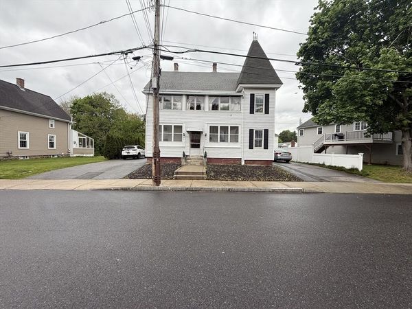 39-41 Green St, Hudson, MA 01749
