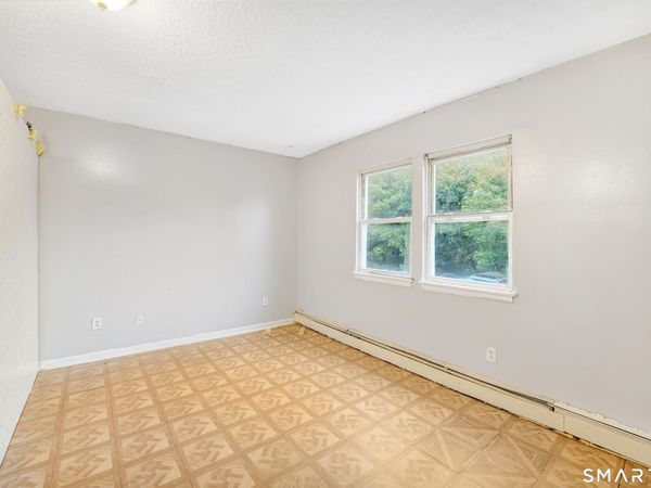 132 Locust , Unit 14, Waterbury, CT 06704