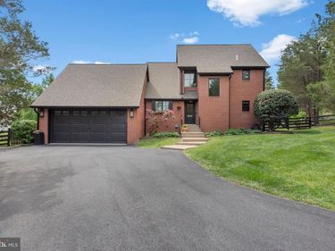 19990 GLEEDSVILLE ROAD , LEESBURG, VA 20175