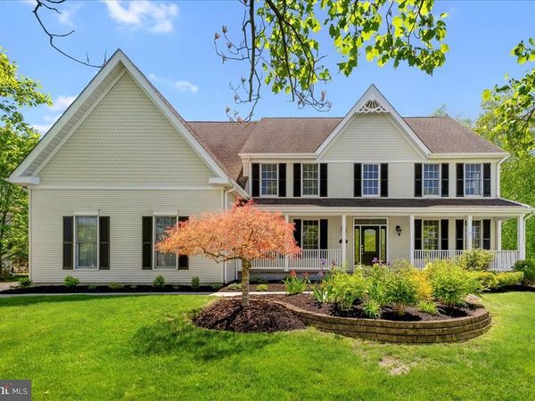 7 CAMAS COURT, PLAINSBORO, NJ 08536