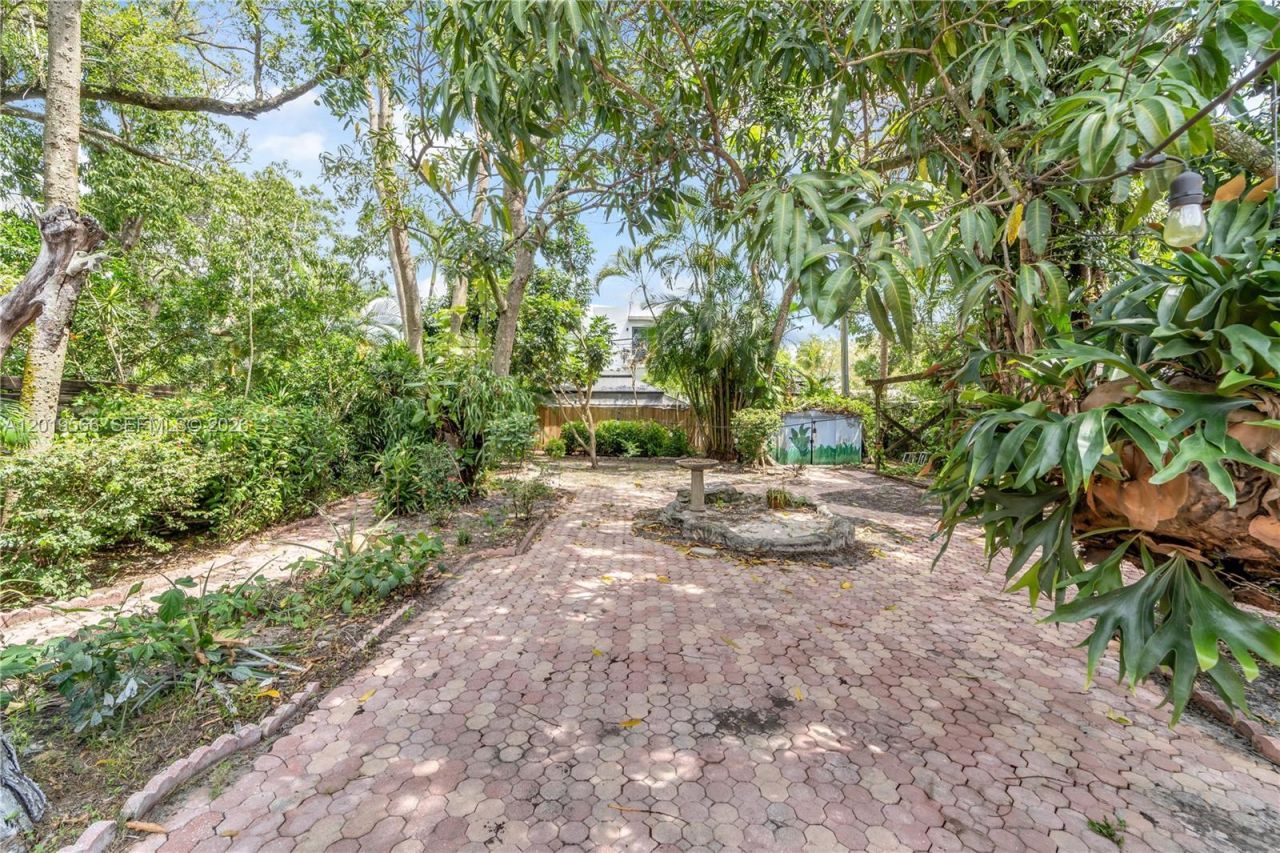 841 SW 11th Ct, Fort Lauderdale, FL 33315 Photo