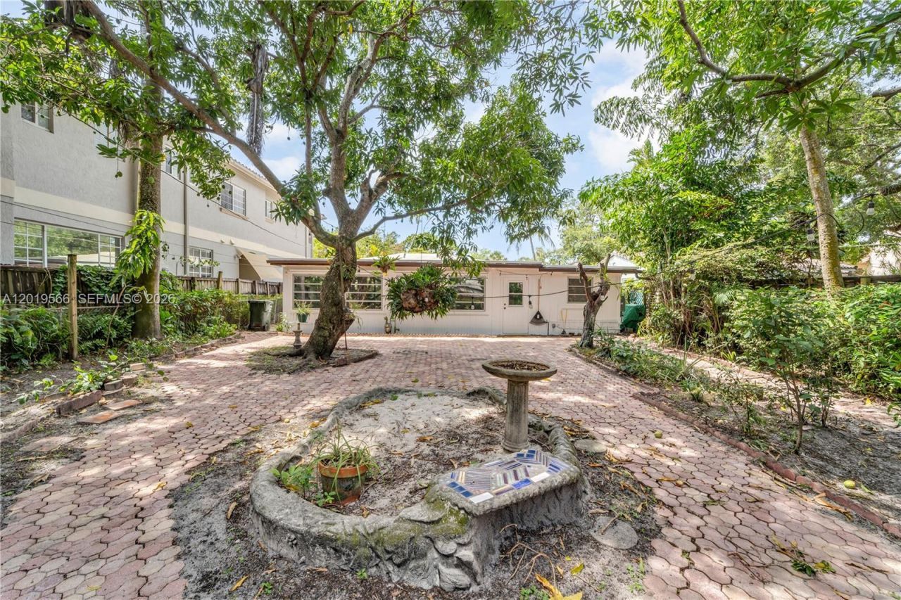 841 SW 11th Ct, Fort Lauderdale, FL 33315 Photo