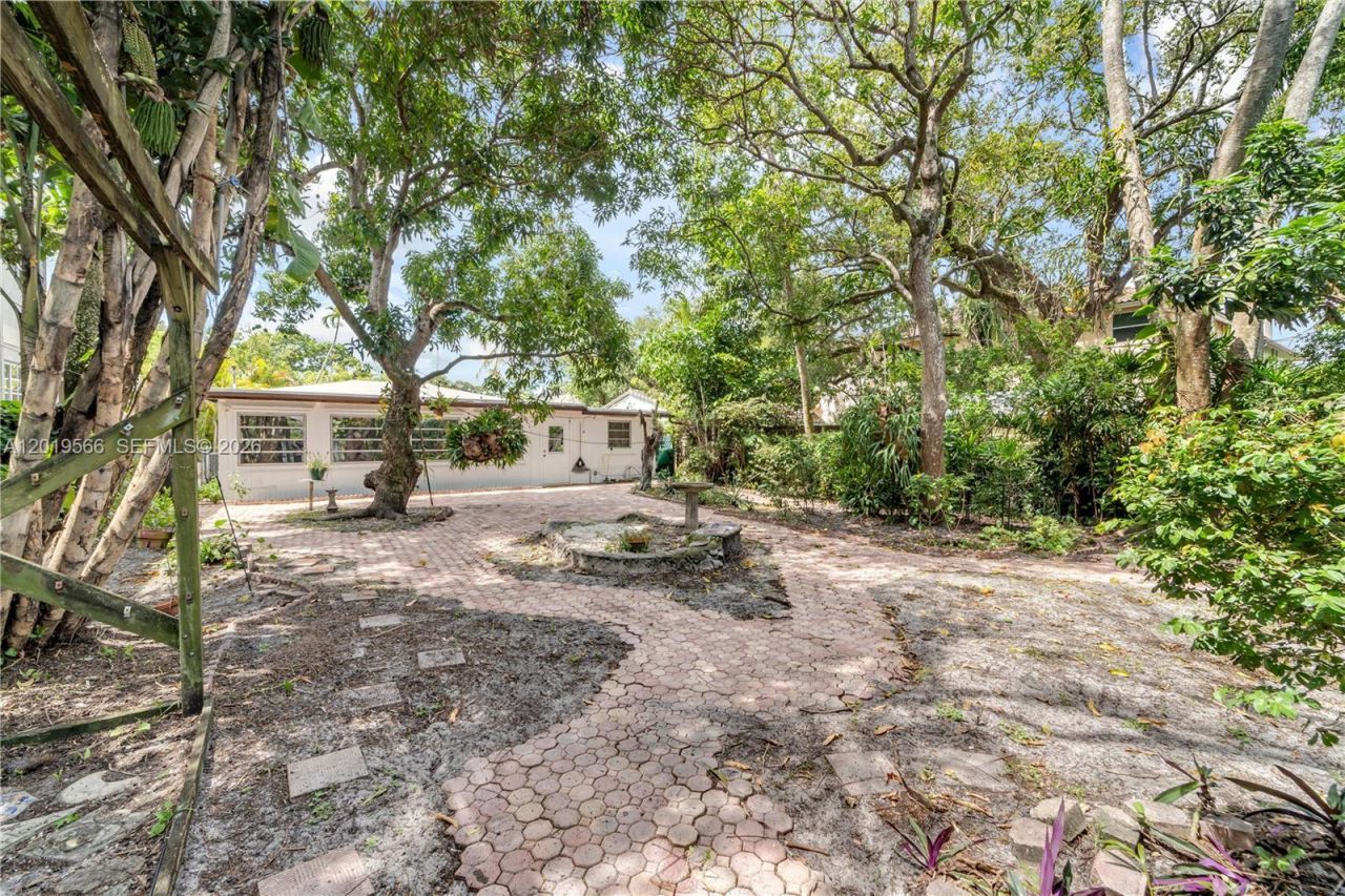 841 SW 11th Ct, Fort Lauderdale, FL 33315 Photo