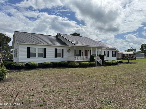 1198 Kenan Weeks Road, Newton Grove, NC 28366