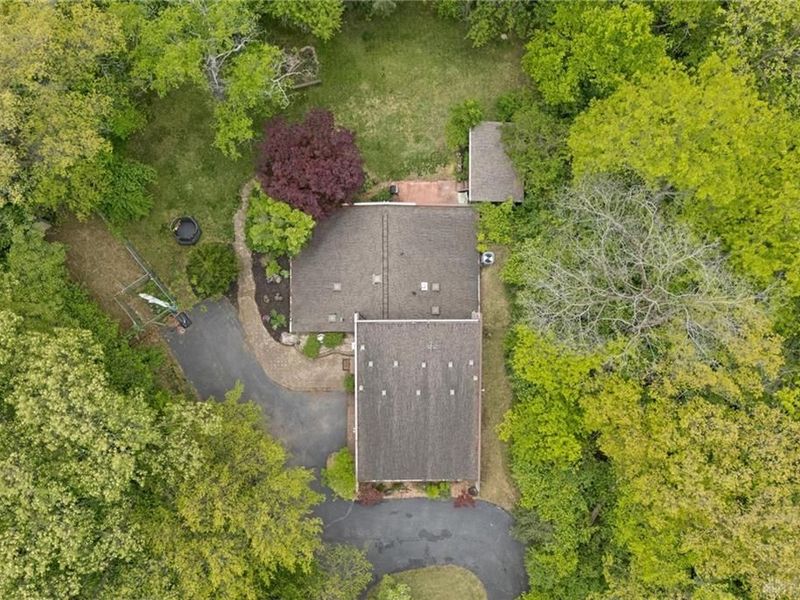 1940 Armstrong Road, Bath Township, OH 45324 Photo 41
