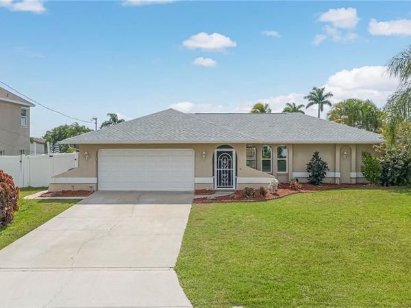 2301 SE 5th CT , CAPE CORAL, FL 33990