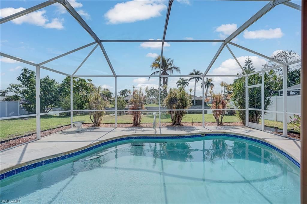 2301 SE 5th Ct , Cape Coral, FL 33990 Photo