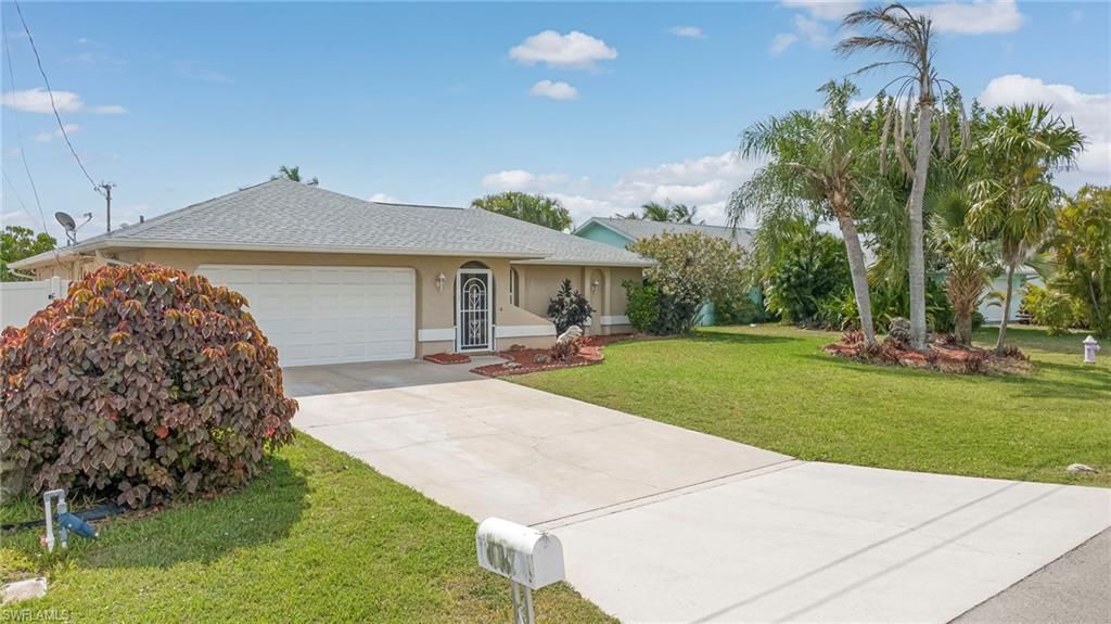 2301 SE 5th Ct , Cape Coral, FL 33990 Photo