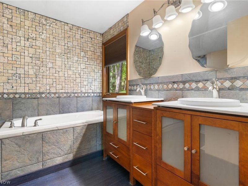 12678 Amber Circle NW, Uniontown, OH 44685 Photo 24
