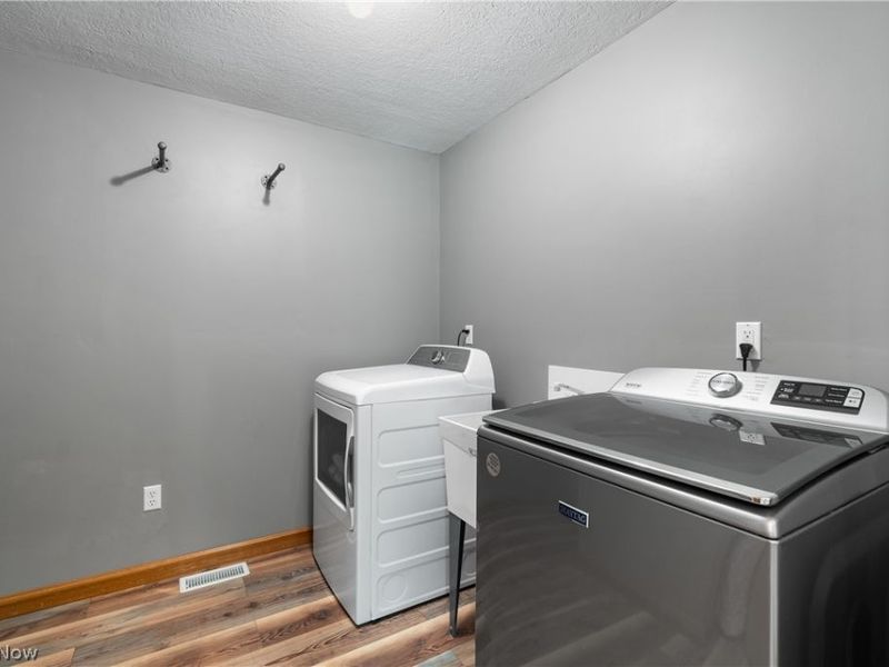 12678 Amber Circle NW, Uniontown, OH 44685 Photo 28