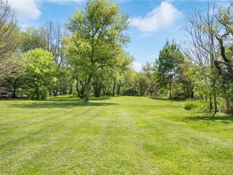 12678 Amber Circle NW, Uniontown, OH 44685 Photo 42
