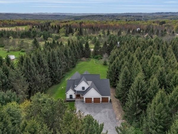 8778 Center Street, Holland, NY 14080