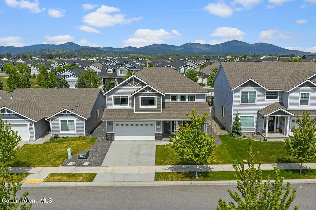 2051 W Calawah Ave, Post Falls, ID 83854 Main Photo