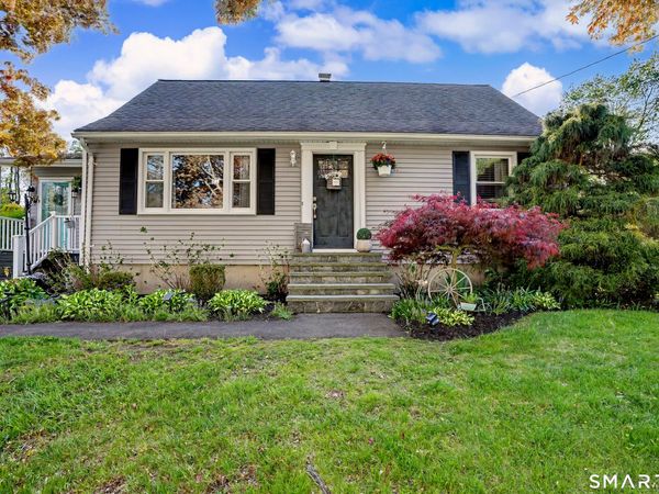 33 Stendahl, Shelton, CT 06484