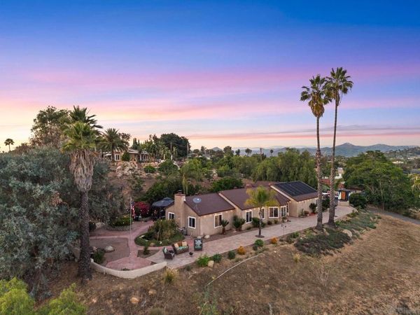 1786 San Pasqual Valley, Escondido, CA 92027