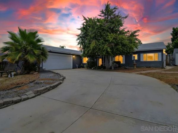 121 S Stephanie Lane, El Cajon, CA 92019