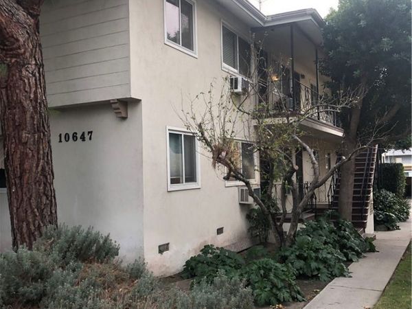 10647 Sherman Grove Avenue, Unit E, Sunland, CA 91040