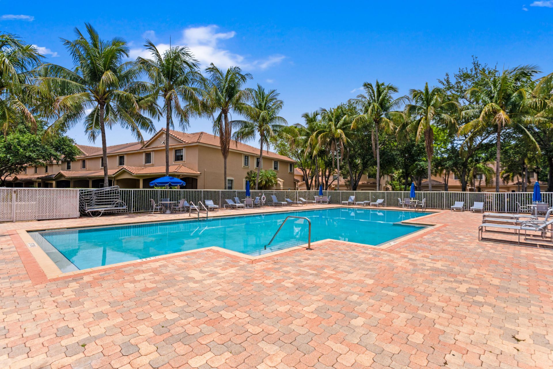 3915 Vista Grove Lane, Weston, FL 33332 Photo