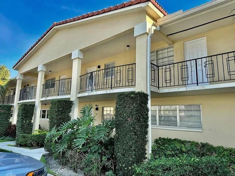 2202 NE 36th Street, Unit 15, Lighthouse Point, FL 33064 Photo