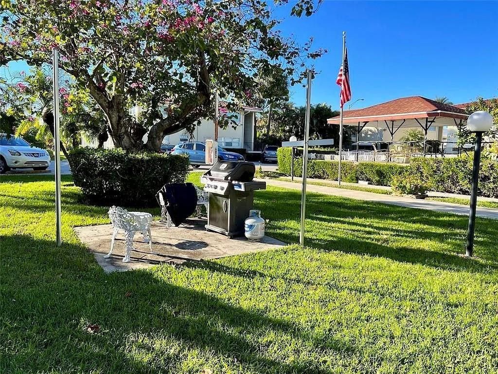 2202 NE 36th Street, Unit 15, Lighthouse Point, FL 33064 Photo