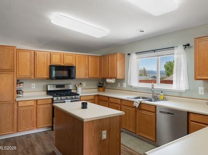 17235 Aquamarine Drive, Reno, NV 89508 Photo