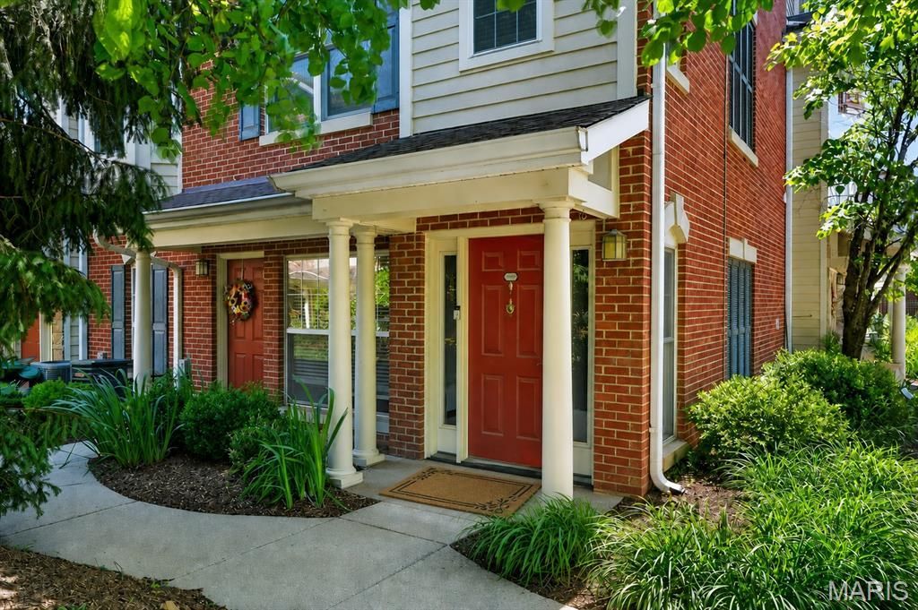 2662 S Mcknight Crossing Court , Rock Hill, MO 63124 Main Photo