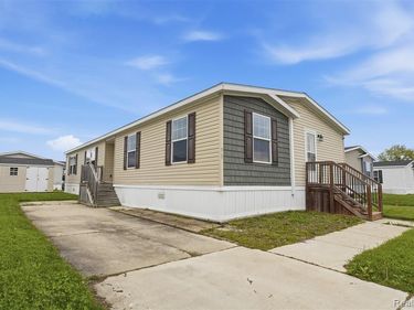 9725 Aspen Lane, Superior Twp, MI 48198