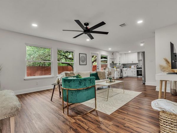 8921 Corran Ferry DR, Austin, TX 78749