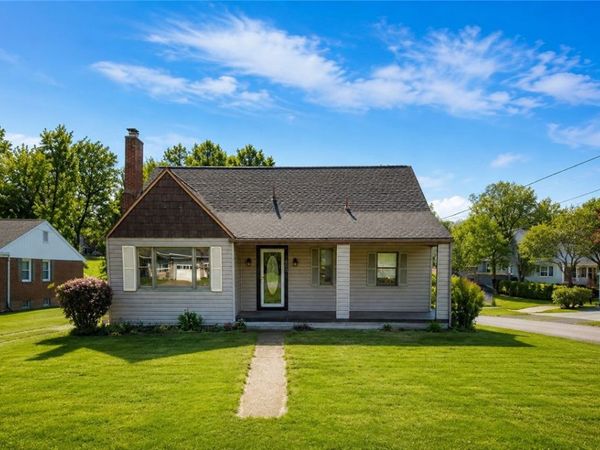 600 Stiefel Ave, Ellwood City, PA 16117