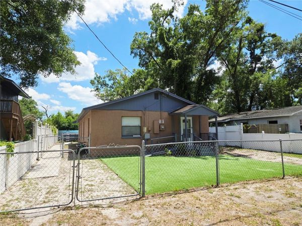 1617 E IDELL STREET , TAMPA, FL 33604