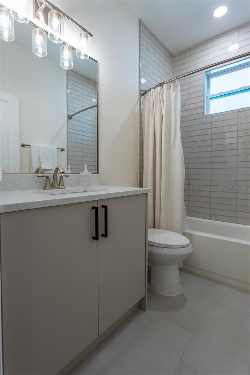 11421 & 11423 Weldon Street , Seffner, FL 33584 Photo