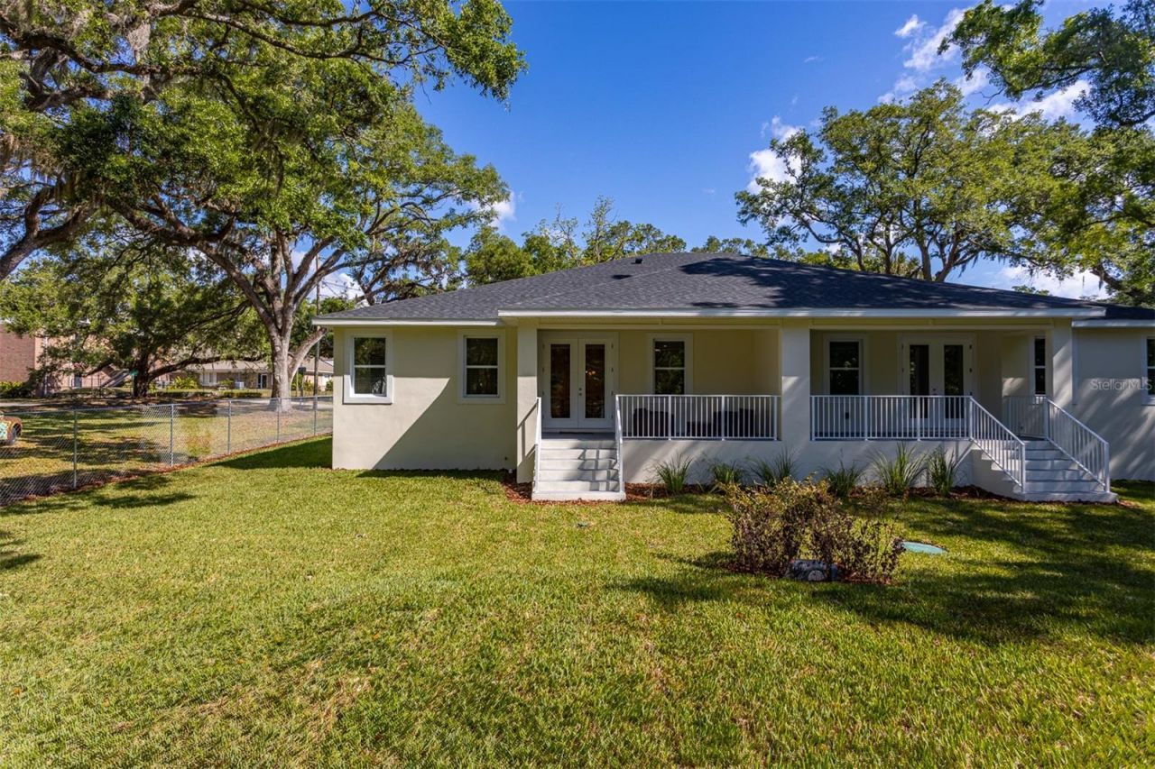 11421 & 11423 Weldon Street , Seffner, FL 33584 Photo